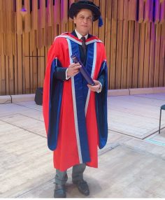 CONGRATULATIONS! Shahrukh Khan Receives Honorary Doctorate From University Of Law In London